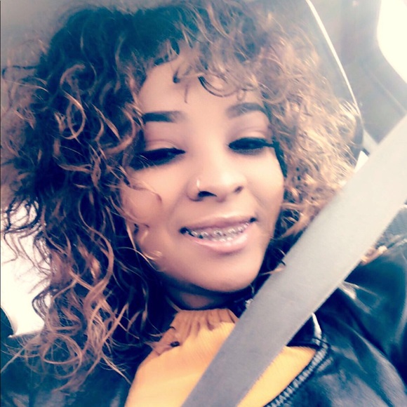 Meet your Posher, Brianna - Picture 1 of 1